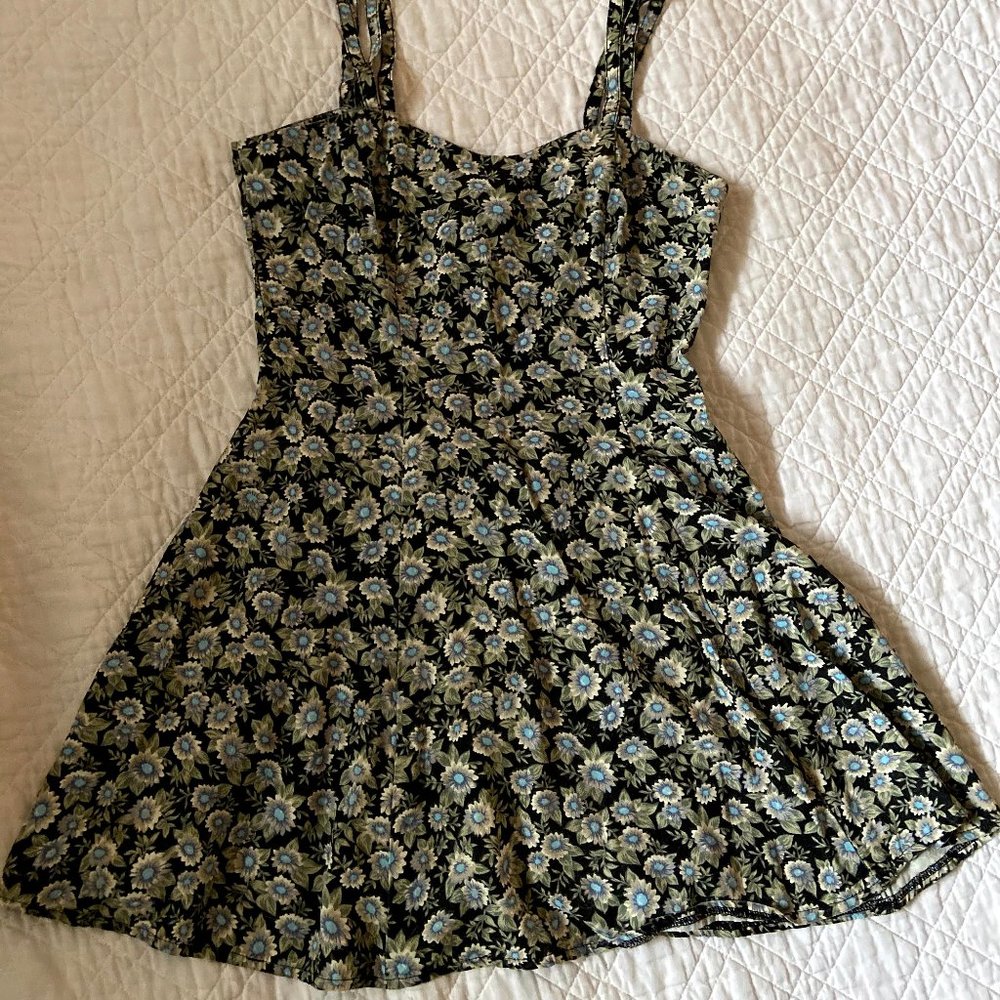 ALL THAT JAZZ || vintage floral dress